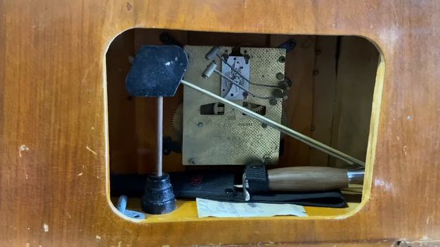 настольные часы Очз с боем ссср. смотреть онлайн