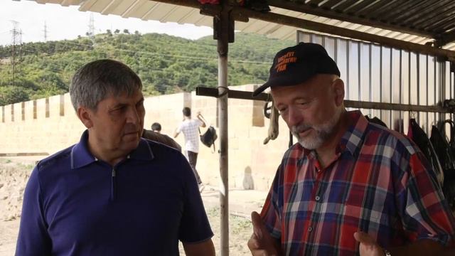 Велиюлла Фаталиев поздравил с профессиональным праздником команду археологов смотреть онлайн