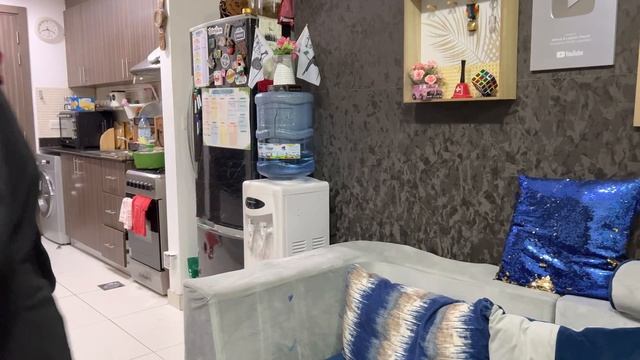 The Floor is Lava || Marwah & Abdul Rahman playing with Family ! смотреть онлайн