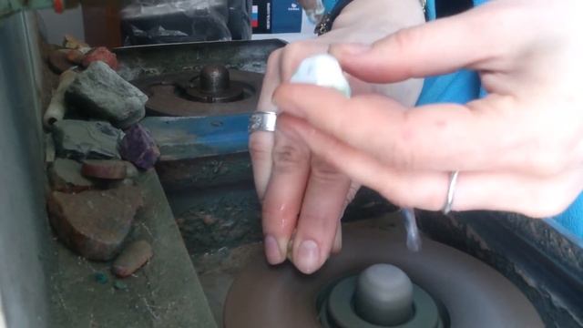 обкатка камней в две руки смотреть онлайн