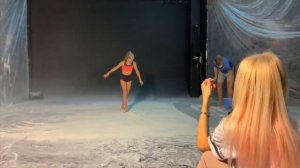 ГИМНАСТИЧЕСКАЯ Фотосессия в МУКЕ НАПАДЕНИЕ НА НИКОЛЬ и Как себя защитить?! 1 День с Мисс Николь