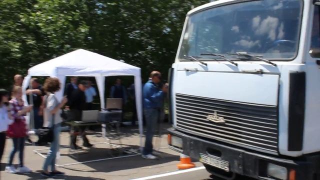 Процесс взвешивания на весовом комплексе в Николаевской области смотреть онлайн