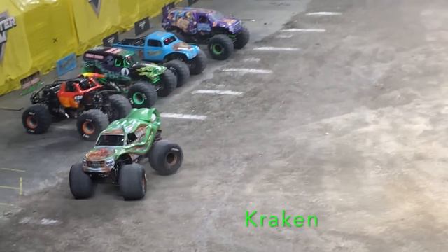 Monster Jam 2019 Highlights | Monster Trucks: Dragon, Kraken, Brodozer, Time Fly's, Wolf's Head смотреть онлайн