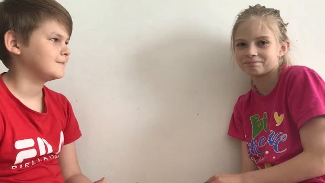 Данил нюхает мой носок\Шоу гляделки\Самые каверзные вопросы. смотреть онлайн