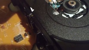 Разборка пишущего двд плеера Самсунг.