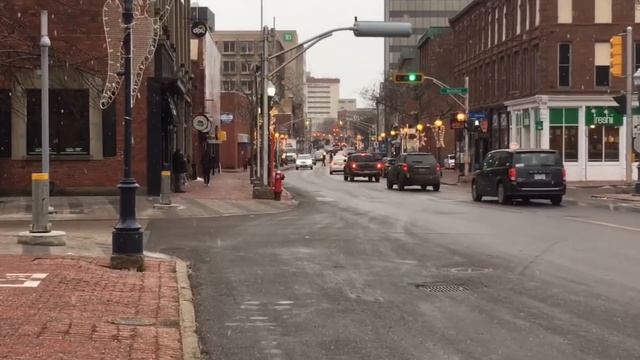 Гуляем по городу. Центр Монктона смотреть онлайн