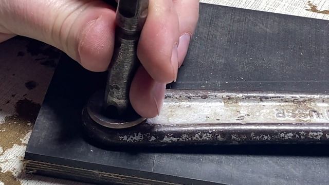 ОБРУЧАЛЬНОЕ КОЛЬЦО ИЗ СЧАСТЛИВОЙ МОНЕТЫ смотреть онлайн