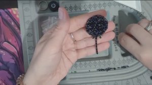 Вышиваю бисером брошь из набора Пушистый цветок. Пояснения к краткой инструкции.mp4