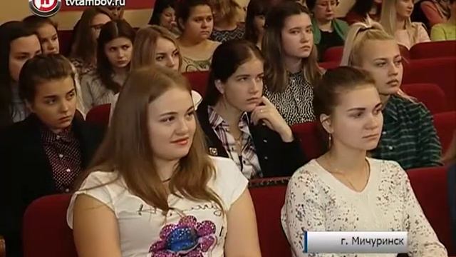 В школе «Сколково» открыли одну из крупнейших исследовательских площадок смотреть онлайн