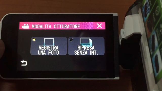 JVC Everio R (mod. GZ-R415WE) смотреть онлайн