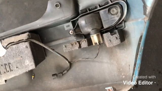 Vauxhall Corsa C - How to Remove and Replace Fog Lights Rear Fog Light Bulb Change смотреть онлайн