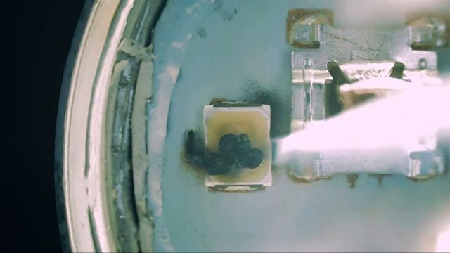 How a LED Lamp Burns Out смотреть онлайн