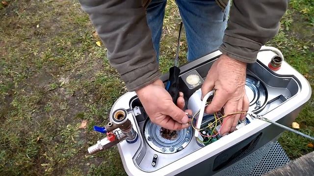 Потек водонагреватель 