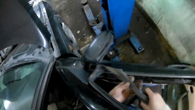 Замена дверной резинки стекла на Сааб 9-5 смотреть онлайн