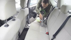 Химчистка салона автомобиля химией Grass при помощи Tornador