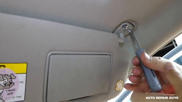 HOW TO REMOVE AND REPLACE SUN VISOR ON HYUNDAI SONATA смотреть онлайн