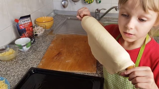 РЕЦЕПТЫ: Гавайская ПИЦЦА с АНАНАСАМИ и курицей смотреть онлайн