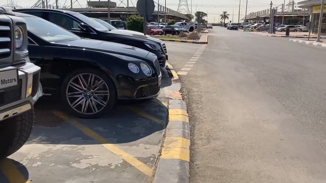 UAE. Dubai. Авторынок Ras Al Khor смотреть онлайн