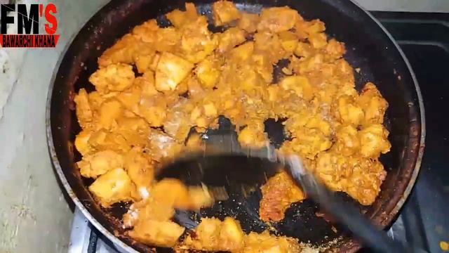 Homemade Pizza in pateela | without oven chicken tikka pizza recipe | stove top pizza recipe смотреть онлайн