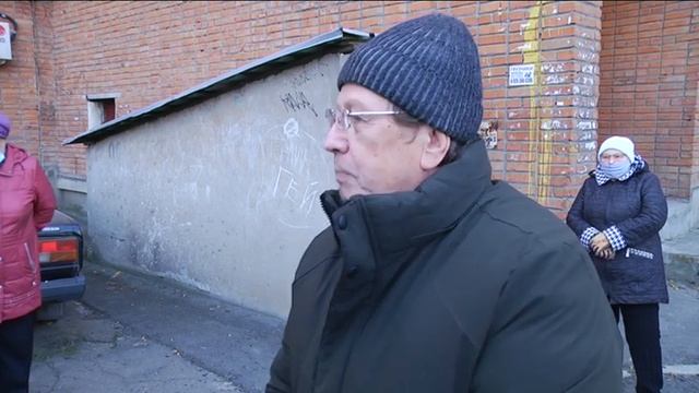 В центре Курске продолжают замерзать жильцы квартир