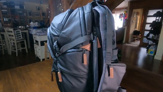 Teddyv_Photos My Gear - Shimoda Explorer V2 25L
