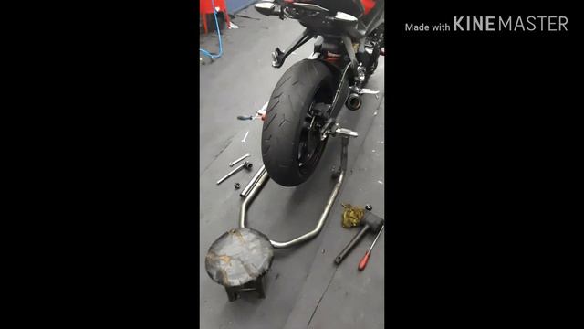 PNEU PIRELLI DIABLO ROSSO 2 STREET TRIPLE смотреть онлайн