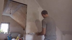 Шпаклевка правилом первый слой. Быстрое и ровное нанесение.