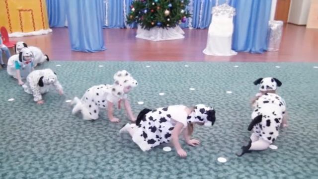 Танец собачек Dance of the dogs смотреть онлайн