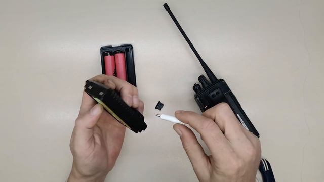Yaesu 18650 battery box with USB-C charger