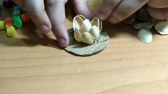 Pistachio shells Flowers wall hanging(best out of waste)/Simple and easy Quarantine Activity 2020 смотреть онлайн