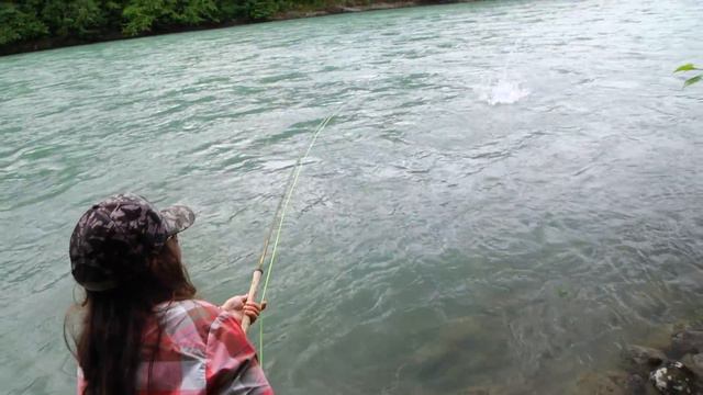 Fishing for Chinook Salmon - British Columbia смотреть онлайн