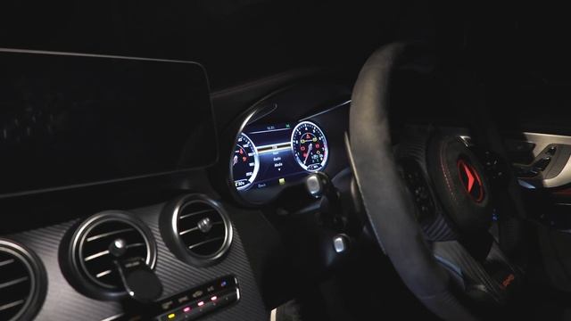 Mercedes C63 AMG Digital Cluster Upgrade смотреть онлайн