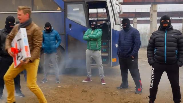 Музыкальные клипы в стиле "USB" смотреть онлайн