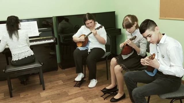 в обраб. М. Красева "Белорусская песня" , П.Суарес "Испанский танец" транскрипция С.Федорова смотреть онлайн