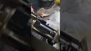 Как на Ниве  заменить  бензонасос!