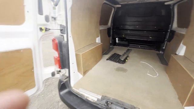 EX69BDF 2019 PEUGEOT EXPERT STANDARD DIESEL 1000 1.6 BlueHDi 95 Professional Van смотреть онлайн