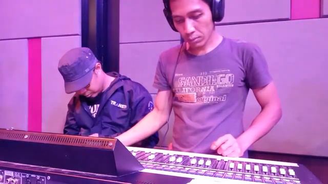 LS 9 monitor sytem смотреть онлайн