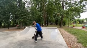 ДЕЛАЮ ТРЮКИ НА ЭЛЕКТРО САМОКАТЕ!