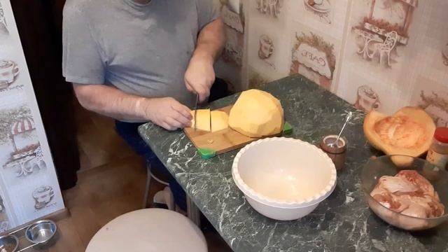 Рецепт вкусной запечённая тыква с куриными бёдрами в духовке. смотреть онлайн