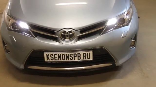 TOYOTA AURIS BI-LED I.LENS s смотреть онлайн