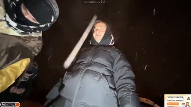 ПАРАДЕЕВИЧ КОРЕШ КУЭРТОВ ПЛОХОЙ ПАРЕНЬ КАТАЮТСЯ НА БАНАНЕ В КОСТЮМАХ смотреть онлайн