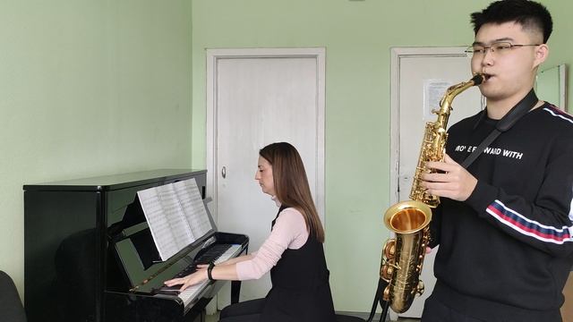 Petite suite latine II смотреть онлайн