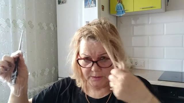 Окрашивание корней. Красим себя сами. смотреть онлайн