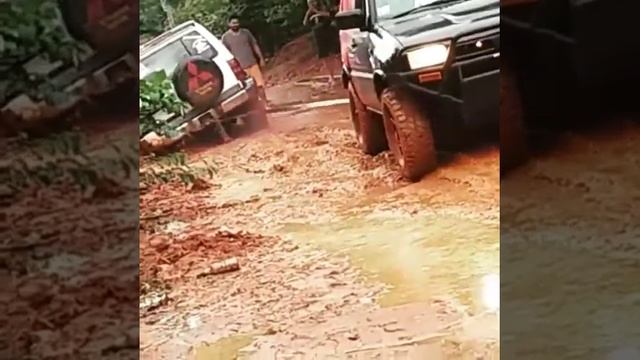 Nissan Mistral Terrano 2 Td27 Barro смотреть онлайн