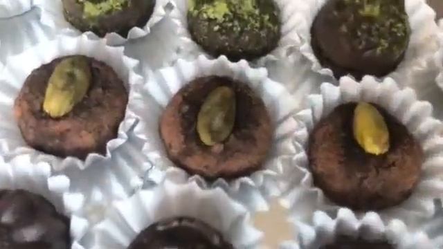 Сыроеднические веганские сладости конфеты торты Люксембург / raw vegan cakes Luxembourg смотреть онлайн
