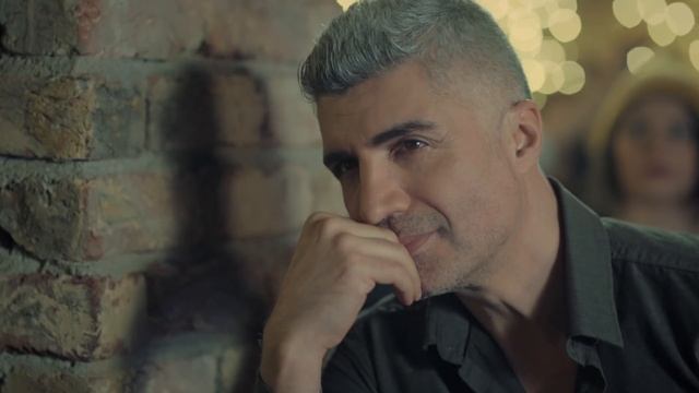 İstanbullu Gelin | Aslı Enver - Seninle Başım Dertte смотреть онлайн