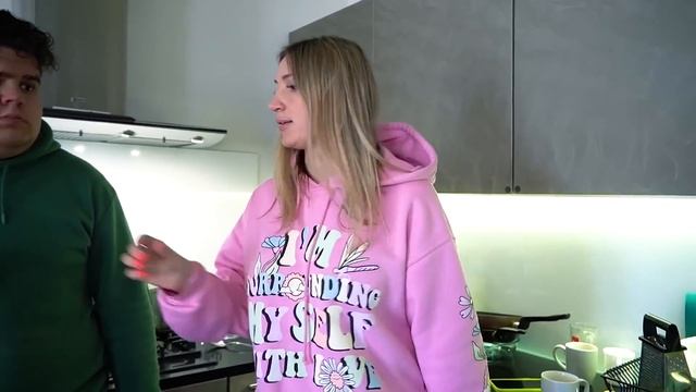 Мама СОЗДАЛА мою КУКЛУ ВУДУ || Пранк над Дочкой смотреть онлайн