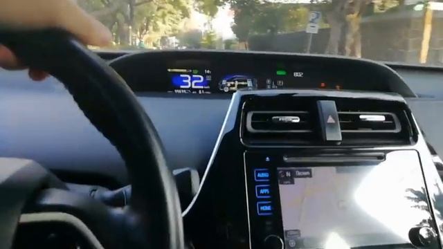 Toyota Prius 2018. No podía moverlo!!! смотреть онлайн