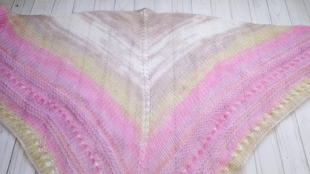 Готовые работы/два комплекта связаны спицами