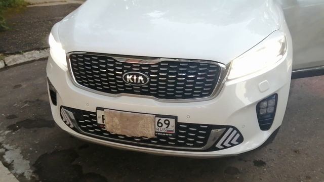 Хром решетка с ДХО на Kia Sorento Prime смотреть онлайн